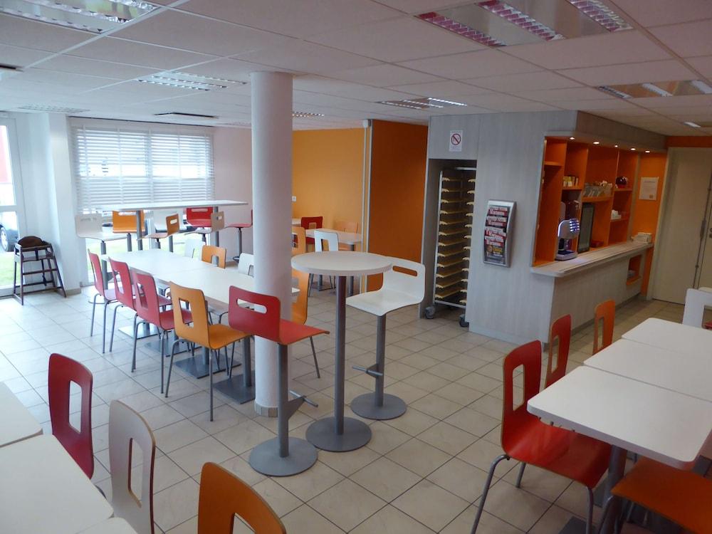 Hotel Premiere Classe Roissy - Aeroport Cdg - 2*